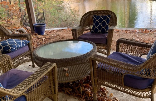 Peoria House | HOLIDAY DISCOUNT, WATER FRONT! CLOSE TO THE MALL! PERFECT FOR HOLIDAY GETAWAY!
