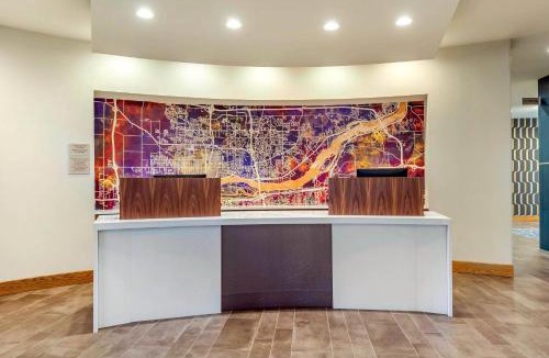 Bettendorf Hotel | Holiday Inn Express Bettendorf - Davenport NE by IHG