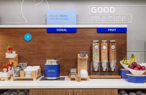 Cedar Springs Hotel | Holiday Inn Express & Suites - Cedar Springs - Grand Rapids N by IHG