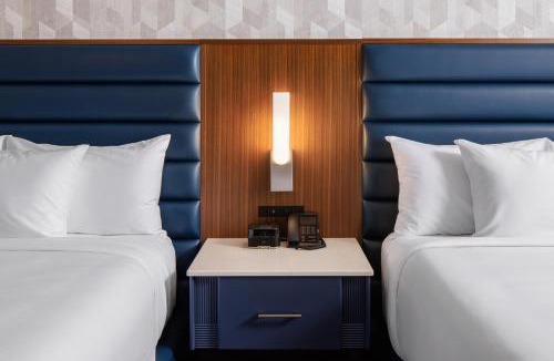 Aurora Hotel | Hollywood Casino Aurora