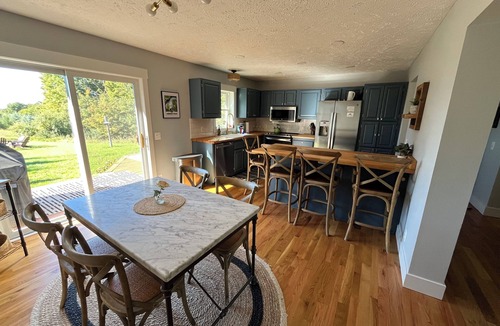 Suttons Bay House | Home north of Suttons Bay. Game room, arcade games, Grill, Fire pit. Dog ok