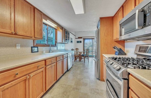 Wahpeton House | Home on the Canal Near Millers Bay