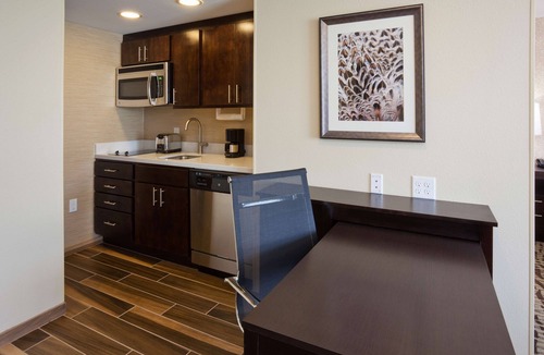 Davenport Hotel | Homewood Suites by Hilton Davenport