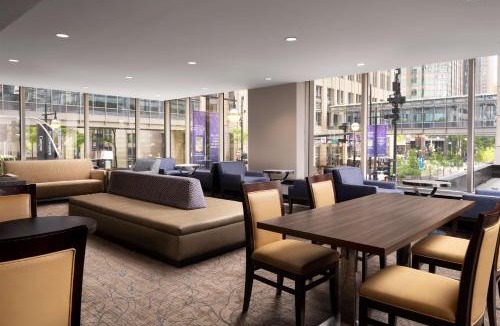 Streeterville Hotel | Homewood Suites by Hilton Chicago Downtown - Magnificent Mile