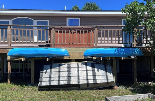Christmas House | Hot tub*beautiful views*lakefront*close to PRNL