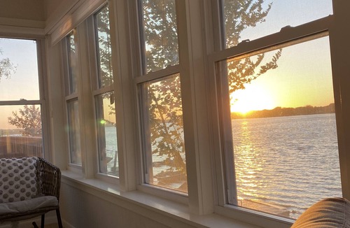 Hampton House | Hot Tub River Views