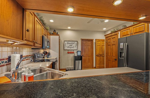 Woodruff House | Hot Tub, Theatre, Pool Table, AC - Lakefront Living!