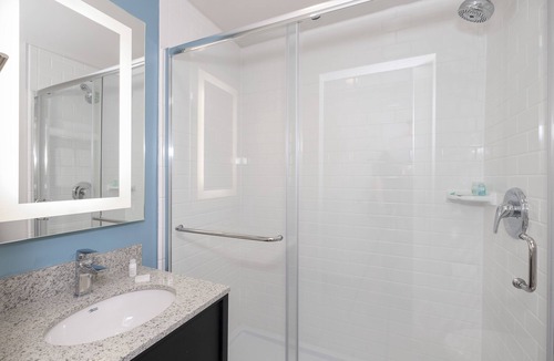 Streeterville Hotel | Hotel Saint Clair- Magnificent Mile