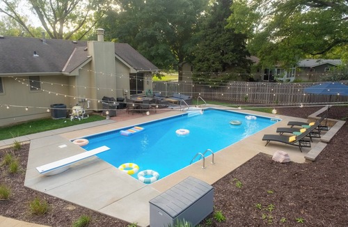 West Omaha House | Howdy Haven! Pool | Hot Tub | Game Room | Karaoke | Theater