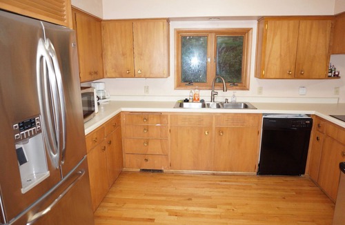 Waukee House | HUGE House on 4 Acres in Town w/a Pool, Gymnasium, Baseball Field & Inflatables