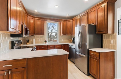 Lake Geneva House | HUGE walk to lake/downtown pets OK tons of gathering space