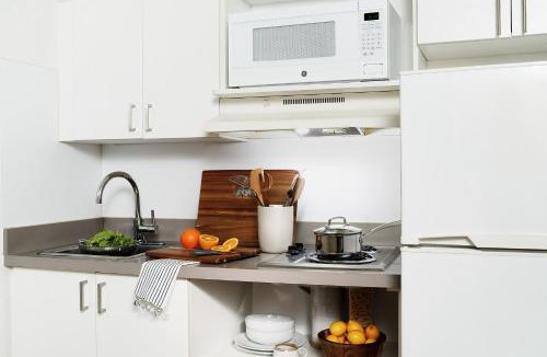 Downers Grove Hotel | InTown Suites Extended Stay Chicago IL - Downers Grove