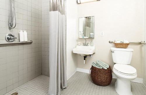Downers Grove Hotel | InTown Suites Extended Stay Chicago IL - Downers Grove