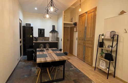 Notre-Dame du Mont Apartment | Jolie T3 en Centre-ville Avec 2 Chambres et 2 Salles de Bains Privative
