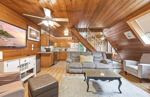 Stevensville Ski Chalet | Juniper Presents: Chalet #81 - Nr Pool & Tennis & Resort Amenities