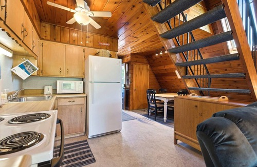 Stevensville Ski Chalet | Juniper Presents: Chalet #56 Screened Porch, Pool & Resort Amenities
