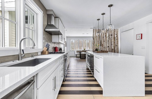 Lakeside House | Juniper Presents: Luxury Retreat w/Pool, Sauna + Hot Tub Near Beach