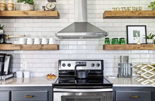 Douglas House | Juniper Presents: Stylish Home, Hot Tub, Grill, Fire Pit & Billiards