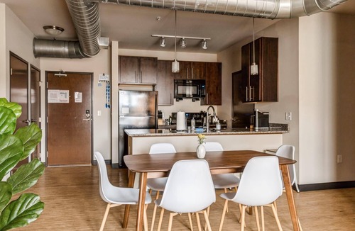 Westown Apartment | Kasa | Bring the Family, Spacious 2BD | Milwaukee