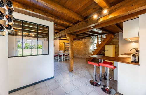 Saint-Germain-Du-Puch House | La Ferme – Château Le Noble: Charm, Comfort, and Nature Among the Vineyards
