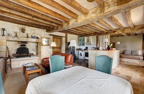 Cravant-les-Coteaux House | La Loge Fernand de Saint-Éxupéry – Near Chinon with Pool