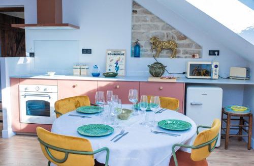 Bourroches Apartment | La Maison Laborey - Gîte de la Combe