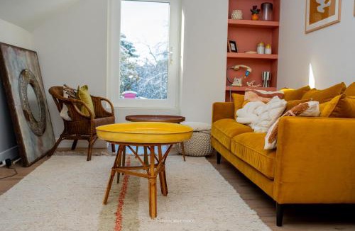 Bourroches Apartment | La Maison Laborey - Gîte de la Combe