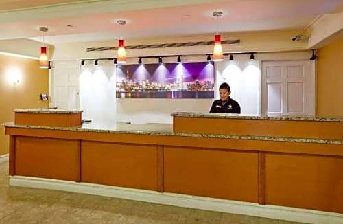 Elk Grove Village Hotel | La Quinta Inn by Wyndham Chicago O'Hare Airport