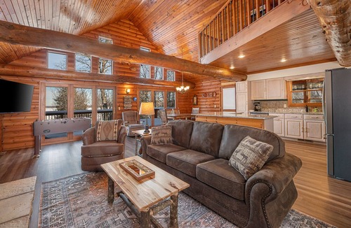 Phelps Cabin | Lac Vieux Life | Dock, Kayaks, Fire Pit & Sunsets