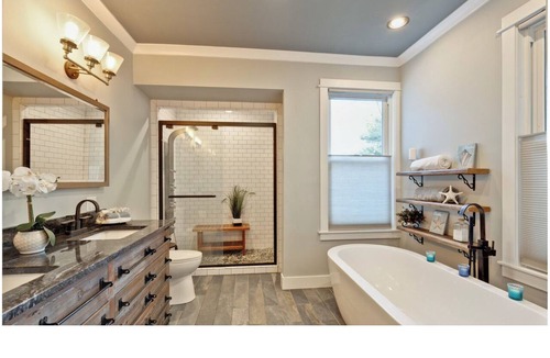 Grayslake House | Lake-house, pet friendly, renewable energy, plenty of space for big groups!