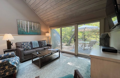 Glen Arbor House | Lake Michigan & Crystal River Townhouse in Glen Arbor