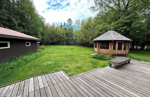 Escanaba House | Lake Michigan Retreat Beach Access Fire Pit