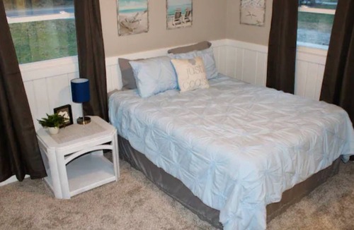 Whitehall House | Lake View Home