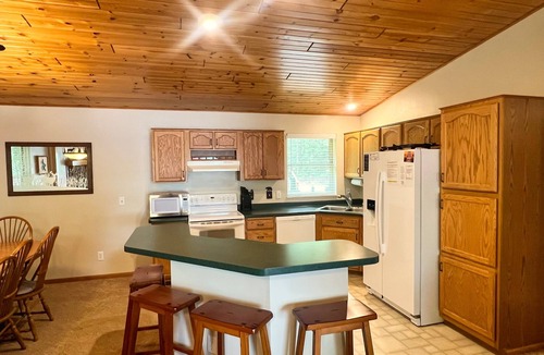 Eagle River Cabin | Lakefront 4 bedroom 3 bath with easy trail access! Free Firewood!