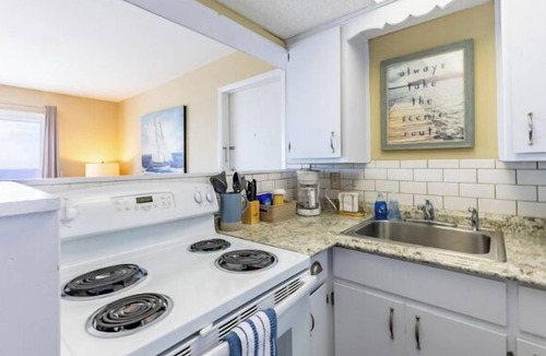 Whitehall Resort | Lakefront King with full kitchen