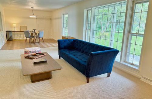 Mequon Villa | Lakehouse Estate with endless views of Lake Michigan