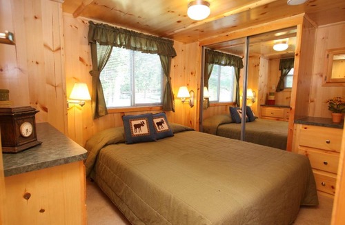 Milton Resort | Lakeland RV Campground Loft Cabin 5