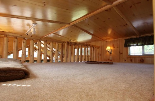 Milton Resort | Lakeland RV Campground Loft Cabin 5