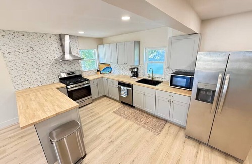 Spirit Lake House | Lakeview Hideaway - Sleeps 14 - Family Retreat