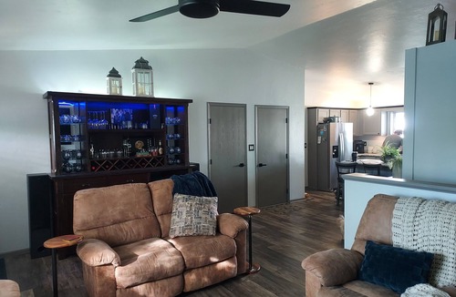 Ashwaubenon House | Lambeau Legends III Fantastic 4-bedroom house near Lambeau Field!