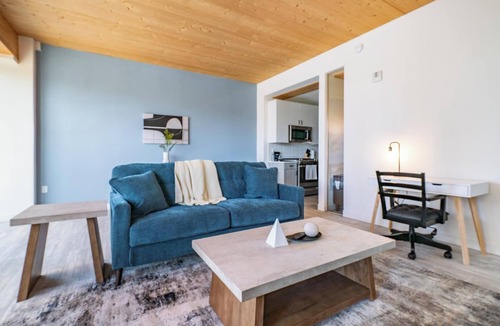 East Town Apartment | Landing | Chic 1BD, Pool, Gym
