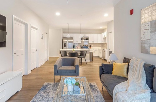 Willow Springs Apartment | Landing | Stylish 2BD, Gym, Clubhouse