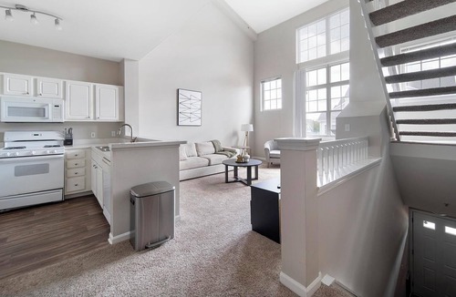 West Dundee Apartment | Landing | Stylish 2BD, Pool, Gym