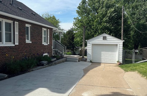 Southeast Omaha House | Large Beautifully Renovated 4-Bedroom Home near Downtown, Old Market & Midtown