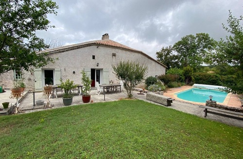 Razac-de-Saussignac House | Large, comfortable country house with swimming pool near Les Vigiers golf course
