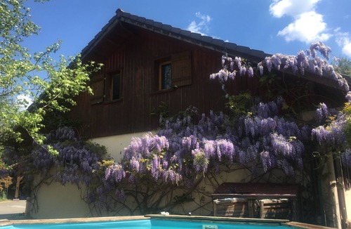 Copponex House | LAST MINUTE OFFER : large house in the countryside with swimming pool, near Annecy