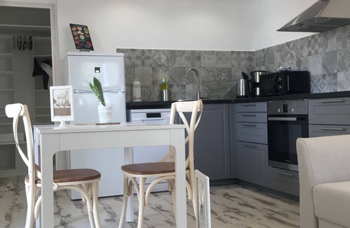 Saintes-Maries-de-la-Mer Apartment | Le Bohème apartment, in village center, 300m from the sea, pets welcome