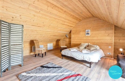 Montmin Apartment | Le Planet : T5 apartment.