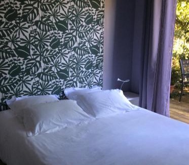 Maillets - Bellevue Bed & Breakfast | Les Cabanes de Do