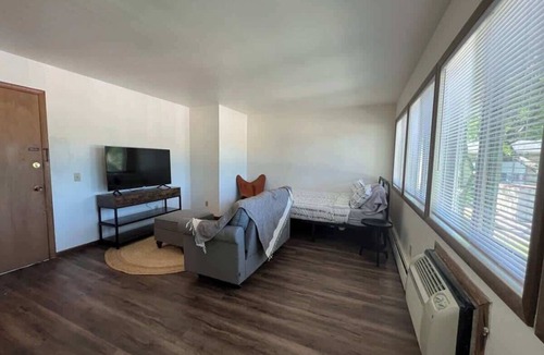 Madison Apartment | Liberty Valley Studios in Madison, Wi!